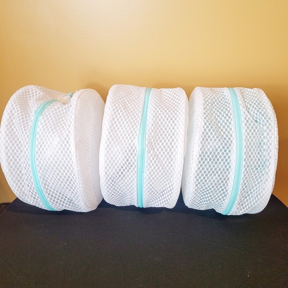 Plusmart White Laundry Bags for Bras - Picture 6 of 7